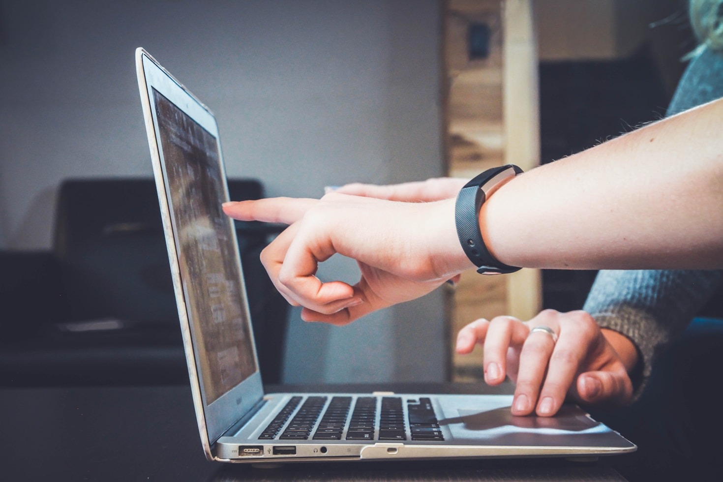 5 Reasons Benta Simplifies Online Shopping for You